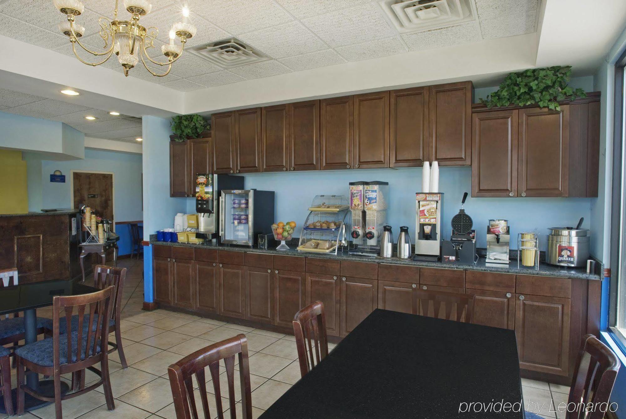 Days Inn By Wyndham Richmond Hill/Savannah Eksteriør billede