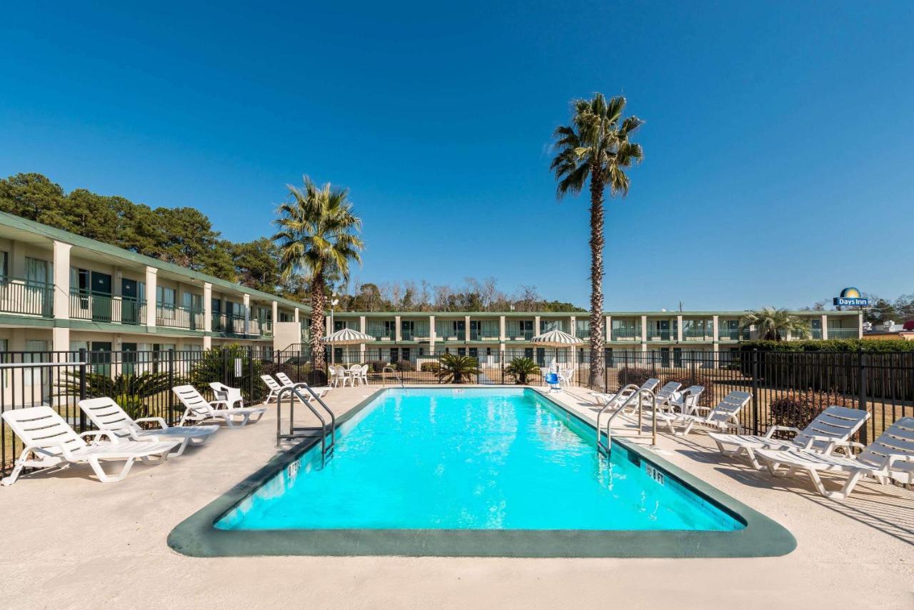 Days Inn By Wyndham Richmond Hill/Savannah Eksteriør billede