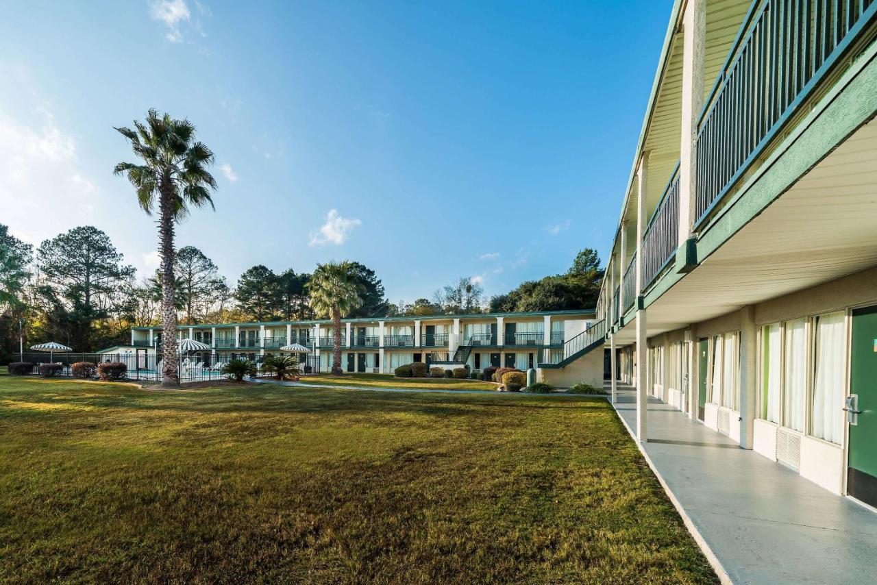 Days Inn By Wyndham Richmond Hill/Savannah Eksteriør billede